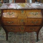 447 1560 CHEST OF DRAWERS